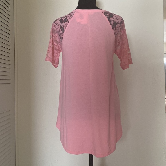 Zenana Pink Short Sleeve Shirt With Rose Lace Sleeves - Picture 13 of 16